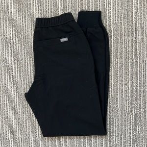 FIGS Men’s jogger scrub pants